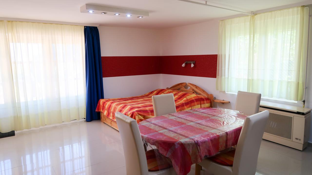 Magyar Apartmanhaz Iv. Zalakaros Exteriér fotografie
